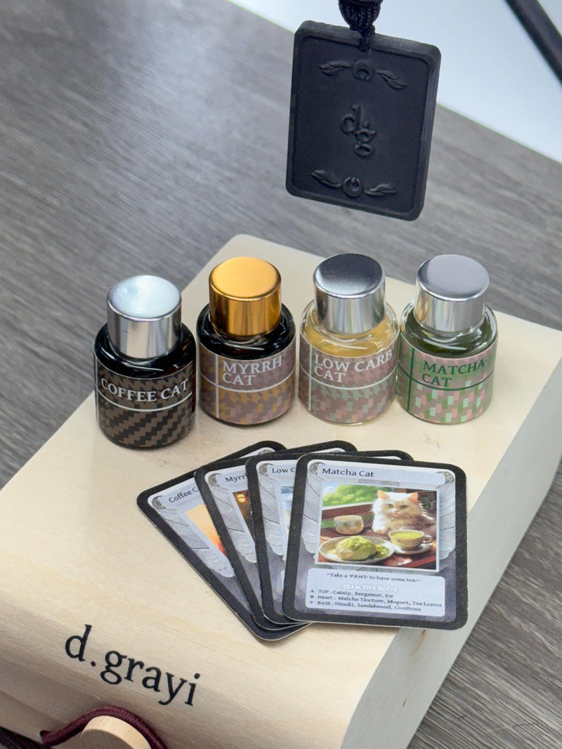 CAT CAFE COLLECTION ( 4 X 5ML + CERAMIC SCENTING CARD)